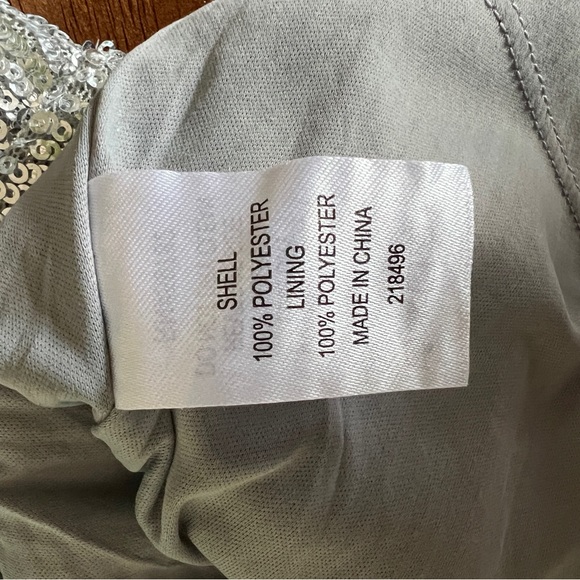 Sparkle! Silver sequin top NWOT XS - Picture 6 of 6
